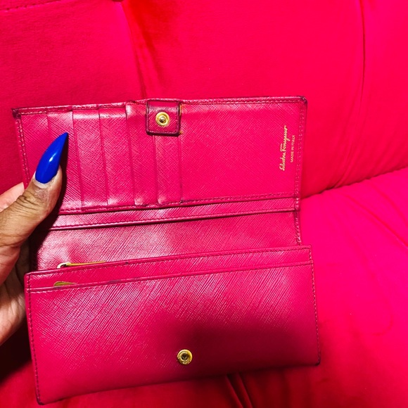 Pink Salvatore Ferragamo wallet - Picture 5 of 5